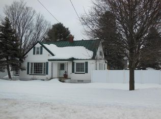 515 S Center Ave, Gaylord, MI 49735
