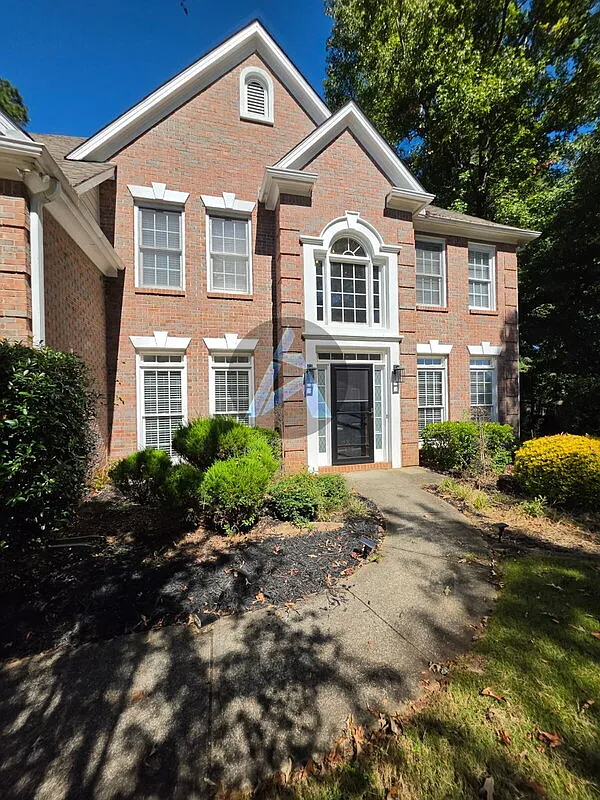 5 bed, 2.5 bath, 3253 sqft, $3,100 — Photo 4