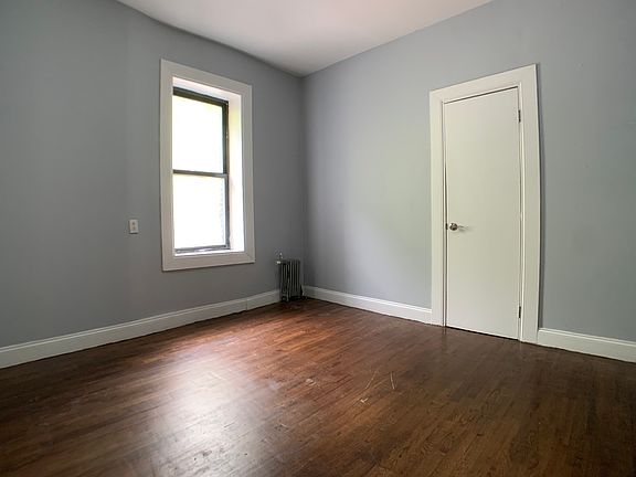 5th image of 2 Pinehurst Ave #Bb6
