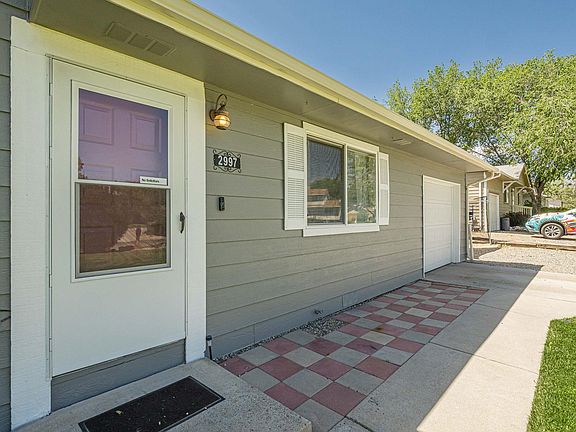 3rd image of 2997 Pinyon Ave