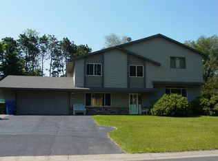 568 Kent Ct, Saint Paul, MN 55126