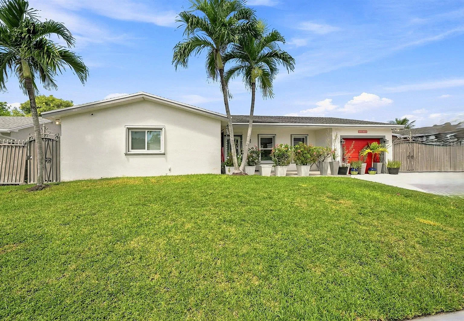 16820 SW 108th Ave — Photo 3
