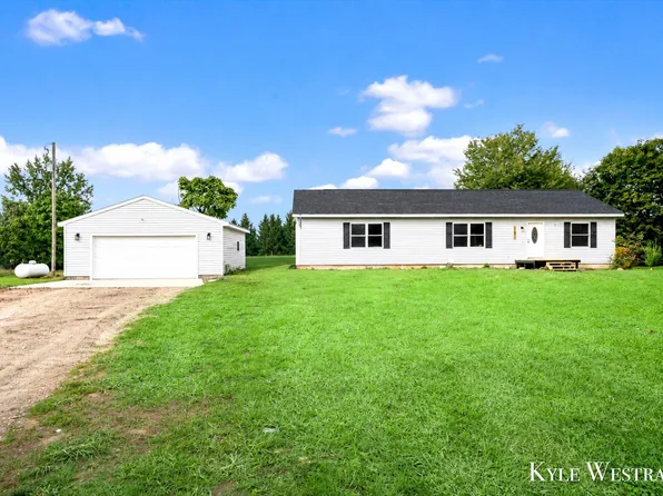 11877 Elkins St NE, Greenville, MI 48838