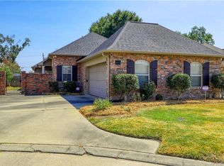 855 W Contour Dr, Lake charles, LA 70605