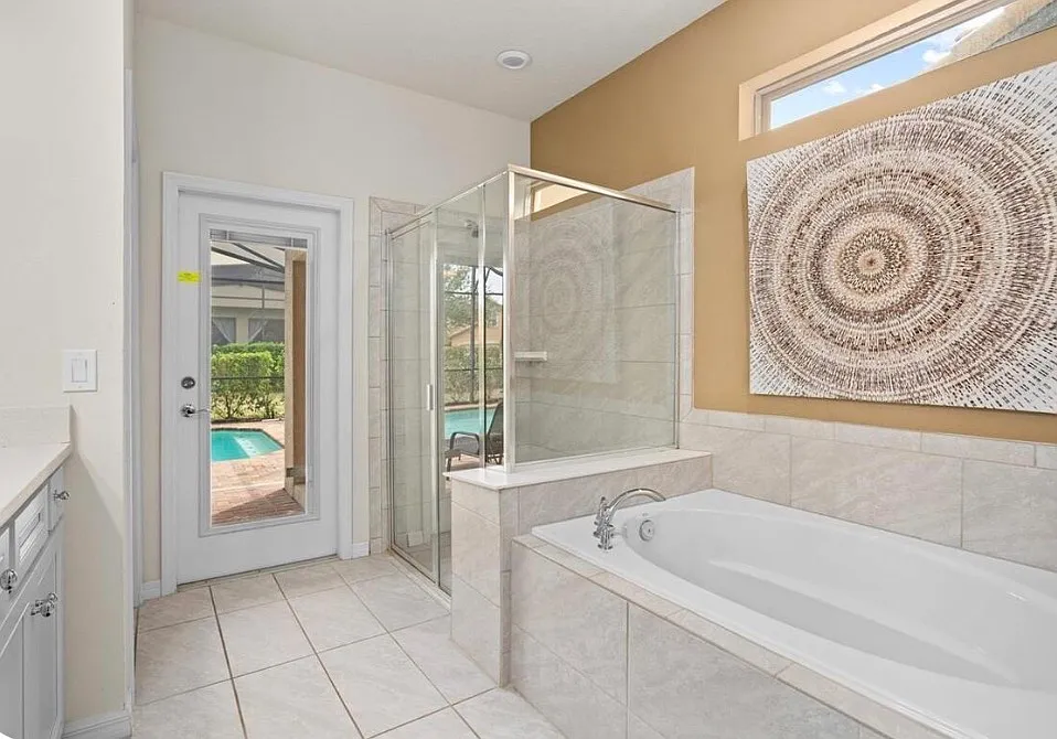 7 bed, 3148 sqft, $800 — Photo 4