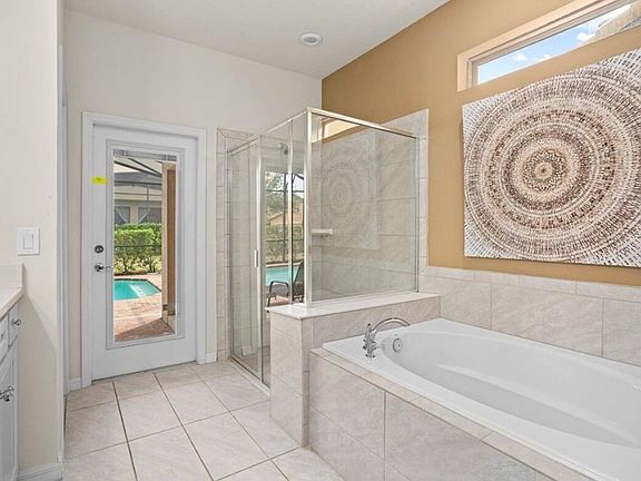 4th image of 5548 Misty Oak Cir