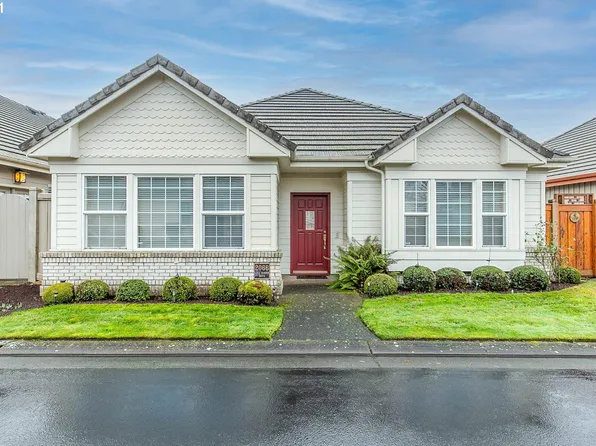 2066 Lake Harbor Dr, Eugene, OR 97408