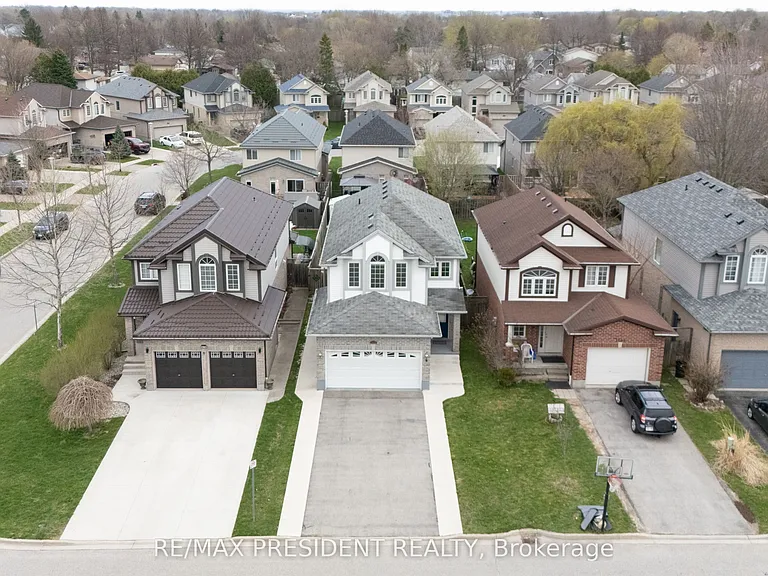 1565 Mickleborough Ct — Photo 3