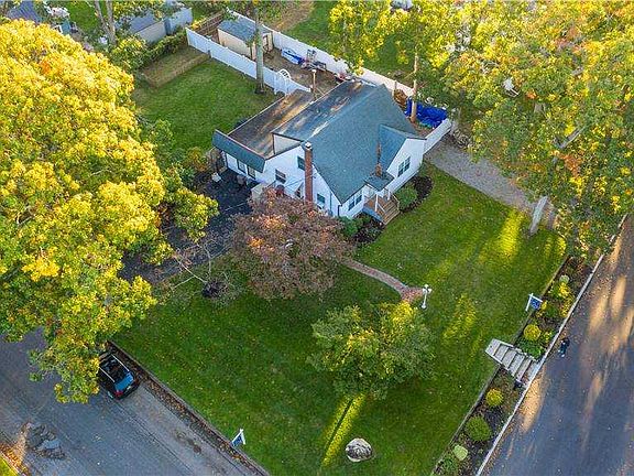 2nd image of 14 Cedar Ave
