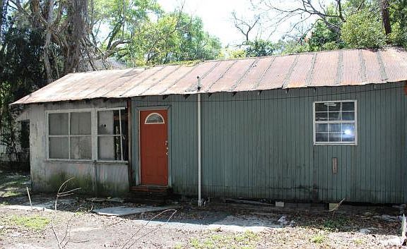 2nd image of 3508 N Arlington Ave