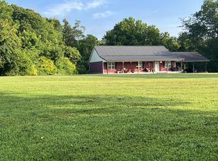 7501 E Plunders Creek Rd, Dickson, TN 37055