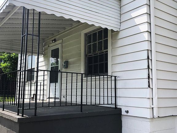 3rd image of 1830 Overlook Ave