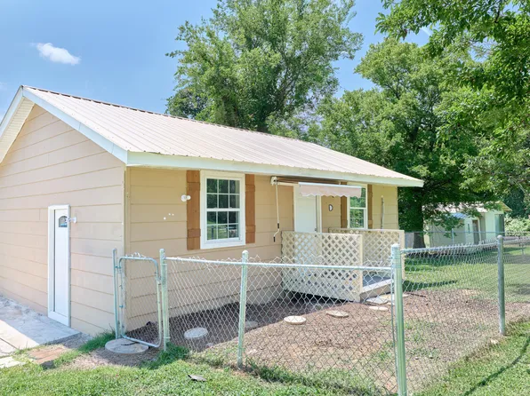 6504 Middle Dr, Chattanooga, TN 37416