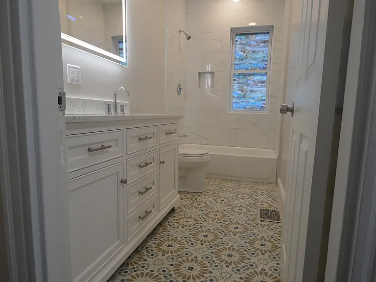 31 Claybourne St #1 — Photo 13
