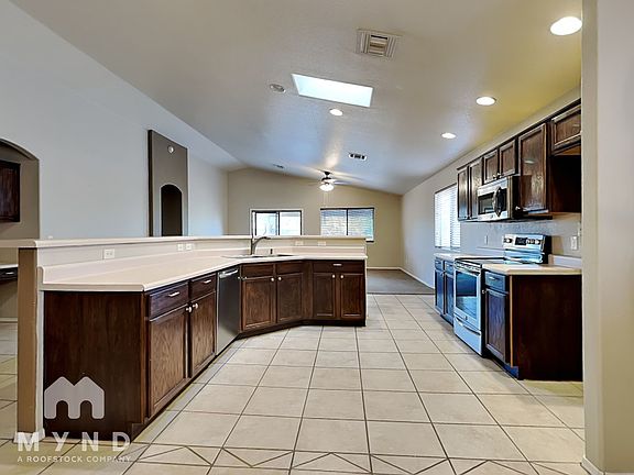 4th image of 5073 N River Song Ln