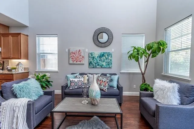 135 W Verano Ct — Photo 19