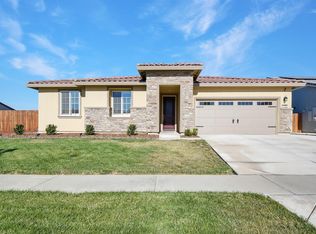 2086 Coffee Creek Way, Plumas Lake, CA 95961