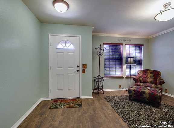4th image of 1645 Rolling Brook Ln