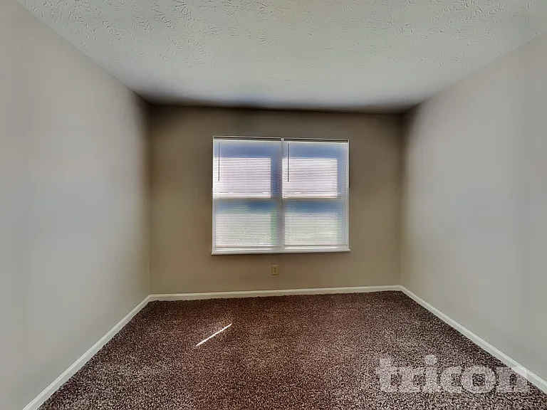 1809 Woodstream Ct — Photo 14
