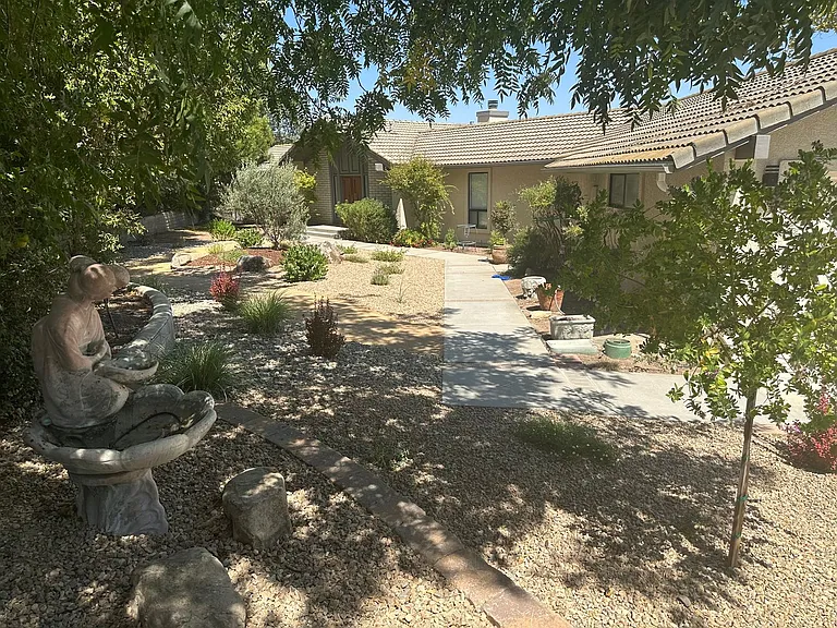 744 N Trigo Ln — Photo 1