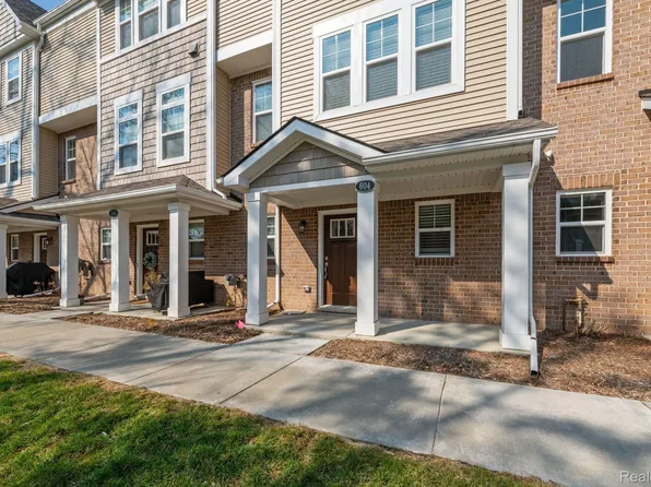 604 Anne Ave, Brighton, MI 48116