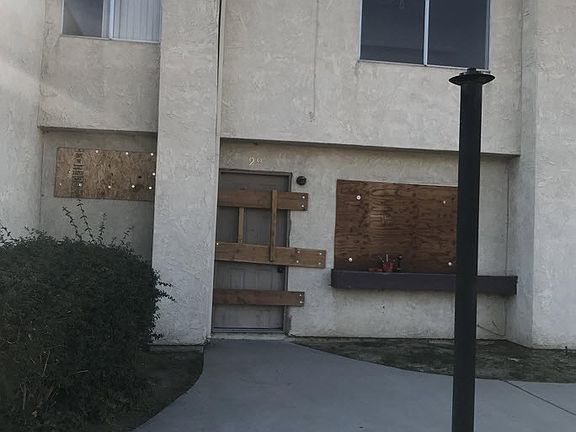 2nd image of 1480 E Marshall Blvd APT 29