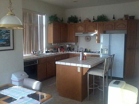 3rd image of 1807 Hilton Head Dr