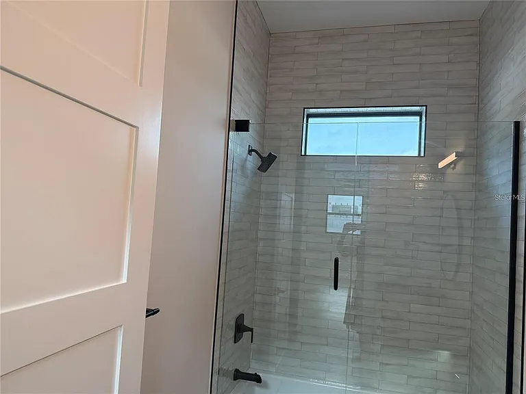 2443 Wood St — Photo 4
