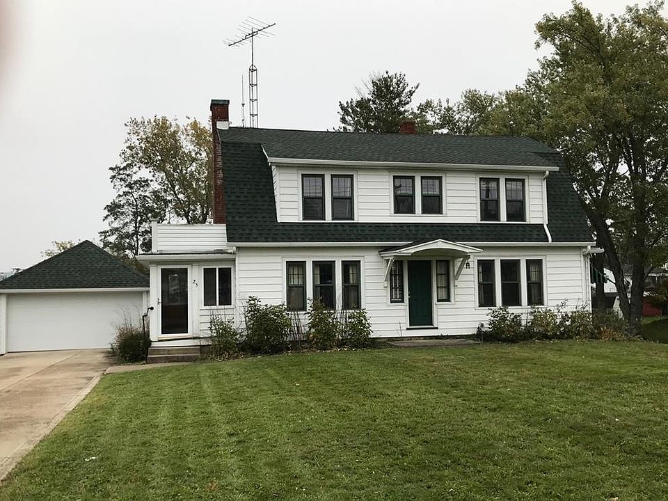 1st image of 25 Brookwood Way S