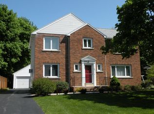 330 Rhinecliff Dr, Rochester, NY 14618