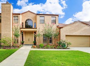 5441 Queensloch Dr, Houston, TX 77096