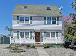 2016 Teakwood Rd, Toms River, NJ 08753