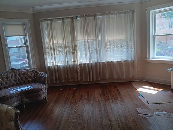 4th image of 7840 S Essex Ave