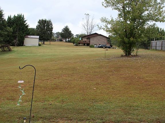3rd image of 1006 Miller Dr