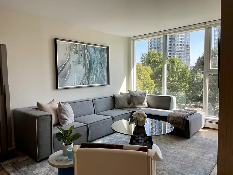 1009 Expo Blvd — Photo 3