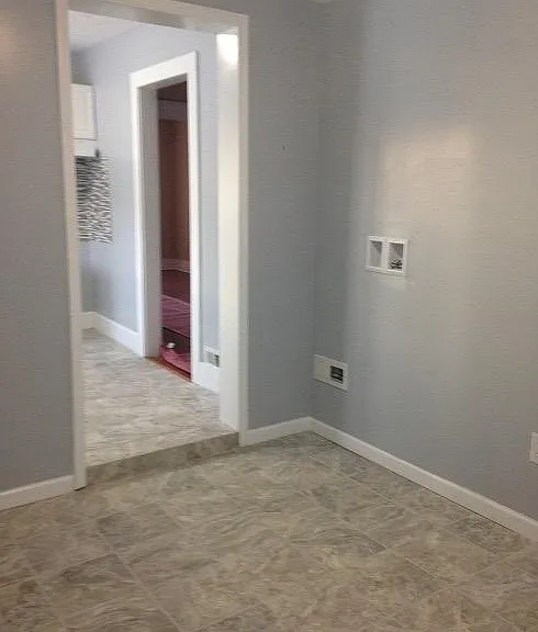 Side entrance/mud room