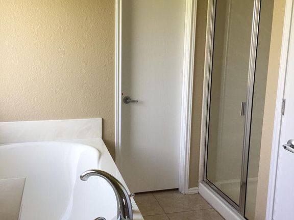 4th image of 1216 Saltgrass Dr
