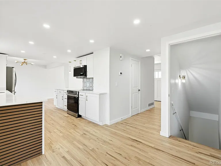 6752 S Dahlia Ct — Photo 15