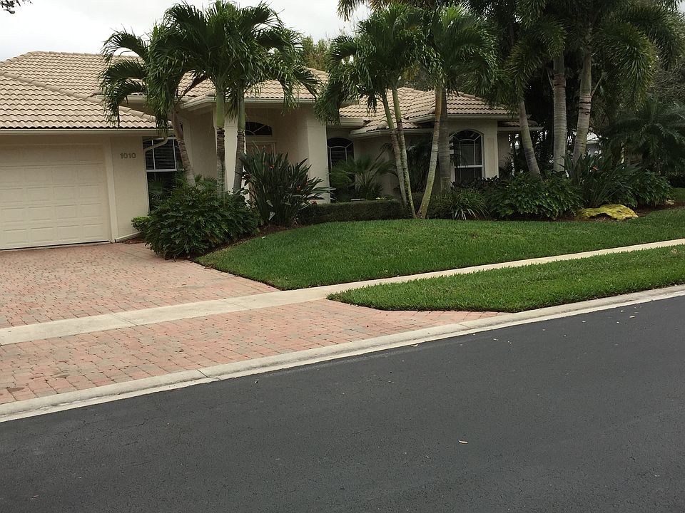 Great curb appeal