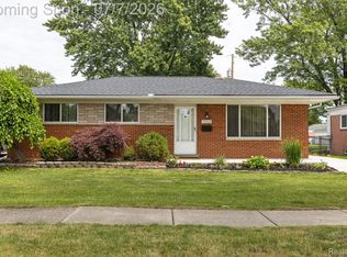 27268 Wagner Dr, Warren, MI 48093