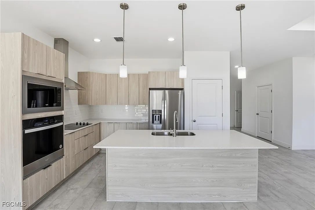 Building Photo - 1087 Rugby Ln
