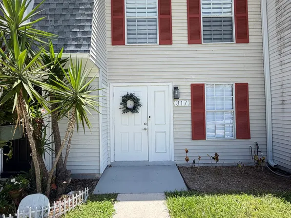 317 Georgian Park Dr, Jupiter, FL 33458