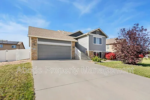 2829 Avocado Ave Photo 1
