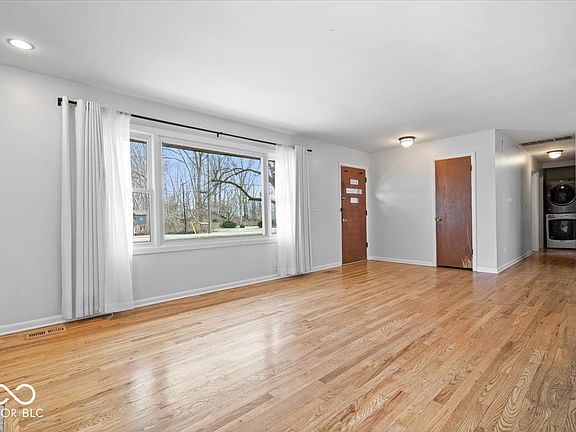 4th image of 9780 Haverstick Rd