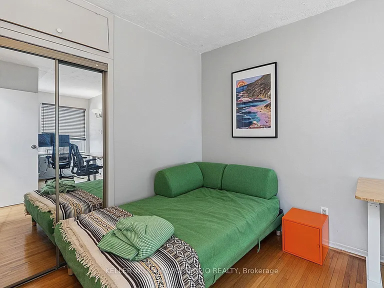 15 Myrtle Ave — Photo 22