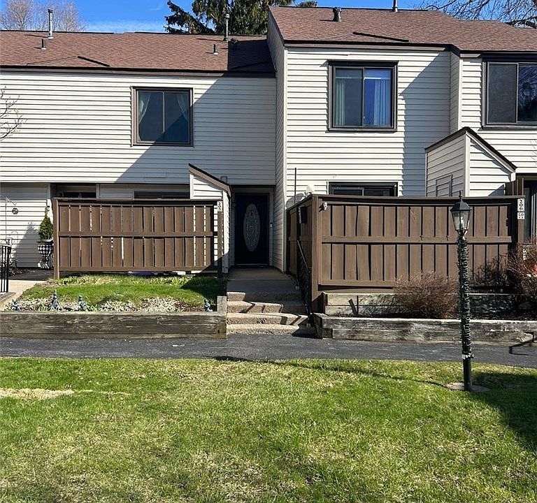 1st image of 205 Natick Cir