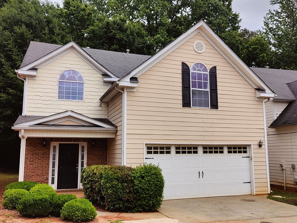 1st image of 45 Churchill Park Dr