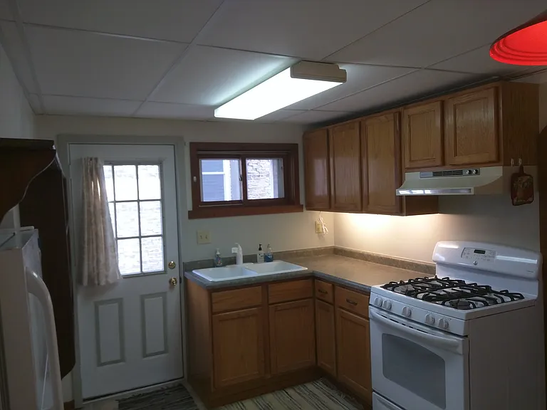 629 E Johnson St #1 — Photo 4