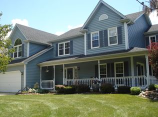 196 Wilcox Dr, Bartlett, IL