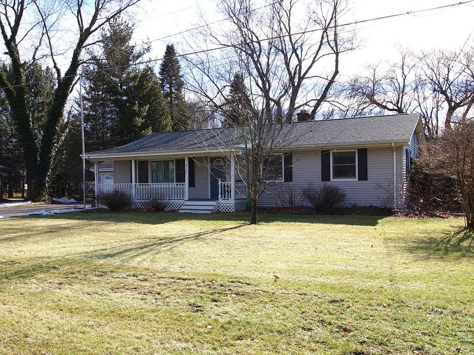 Exterior of Front 8376 E DE Ave